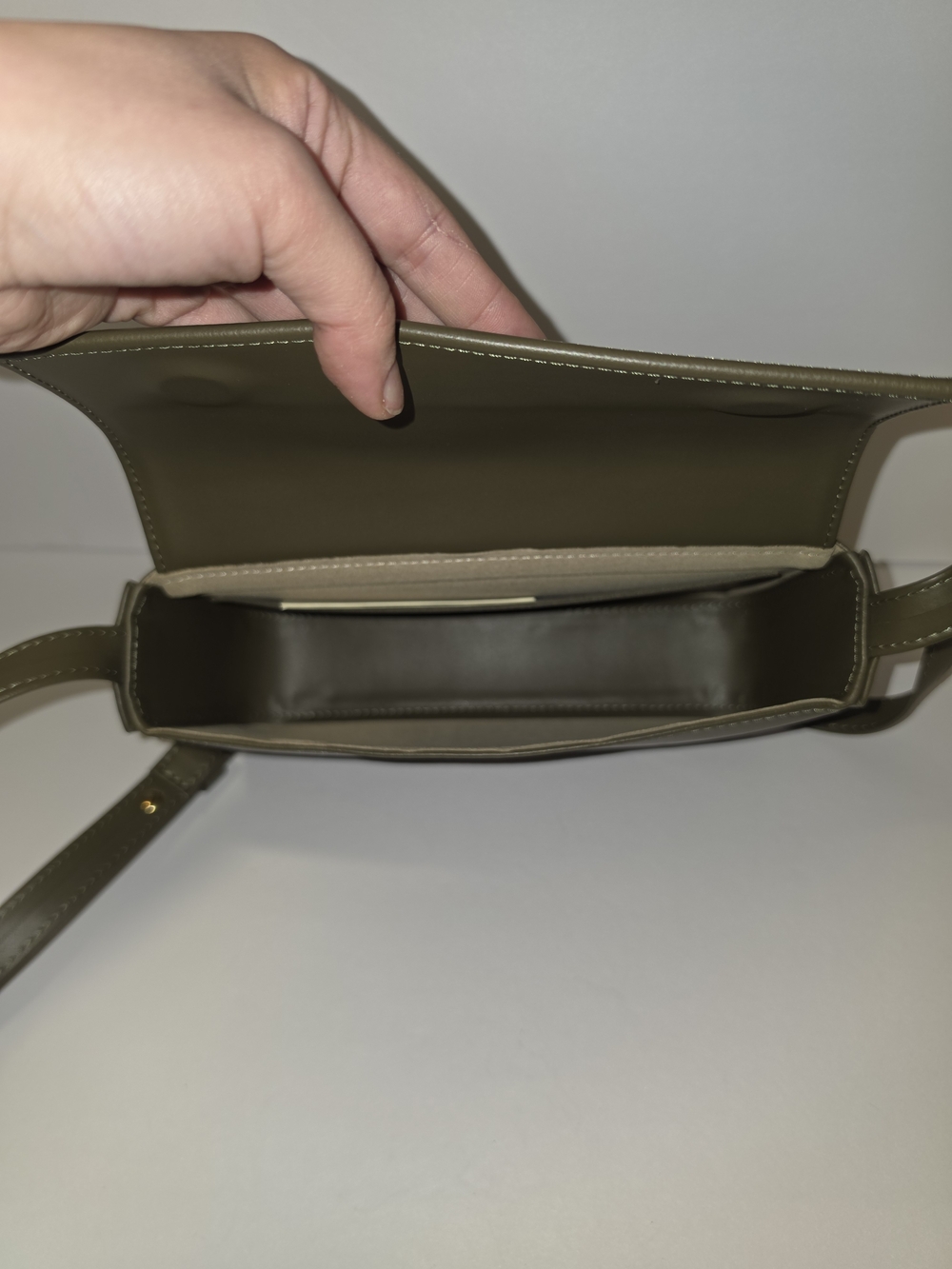 BAGLLET BG105 Olive Italian Leather Baguette Crossbody Bag - Picture 14 of 16